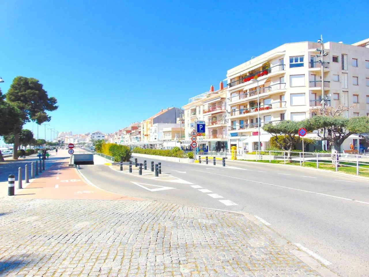 Apartaments Voramar Cambrils 0*,